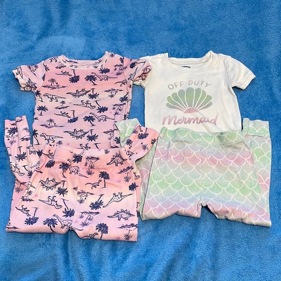 Old Navy Other - Mermaid and Pink Dinos sleep set bundle Old Navy 3T